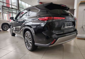 Новый Toyota Highlander 2026 (10 фото)