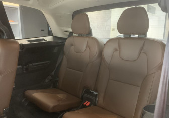 Подержанный автомобиль Volvo XC90 2017 года (7 фото)