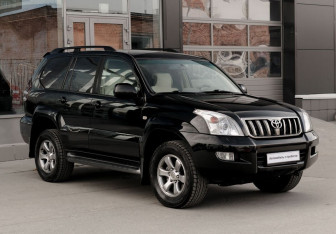 Подержанный автомобиль Toyota Land Cruiser Prado 2008 года (3 фото)