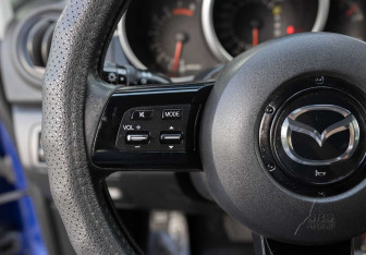 Подержанный автомобиль Mazda CX-7 2007 года (12 фото)