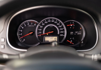 Подержанный автомобиль Nissan Teana 2011 года (13 фото)