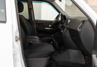 Подержанный автомобиль УАЗ Patriot 2017 года (15 фото)