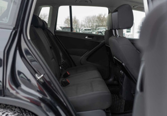 Подержанный автомобиль Volkswagen Tiguan 2012 года (18 фото)