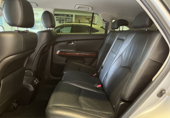 Подержанный автомобиль Lexus RX 2008 года (11 фото)