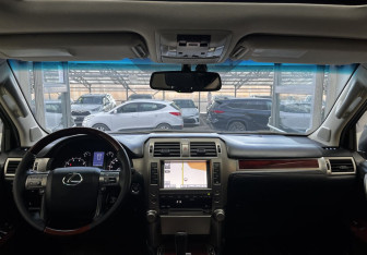 Подержанный автомобиль Lexus GX 2012 года (9 фото)