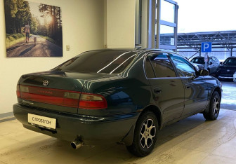 Подержанный автомобиль Toyota Corona Sedan 1993 года (5 фото)