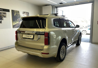 Подержанный автомобиль Tank 500 2023 года (4 фото)