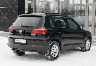 Подержанный автомобиль Volkswagen Tiguan 2012 года (5 фото)