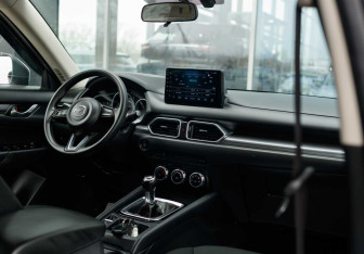 Подержанный автомобиль Mazda CX-5 2018 года (10 фото)