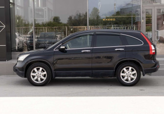 Подержанный автомобиль Honda CR-V 2008 года (8 фото)