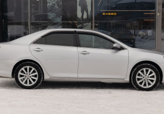 Подержанный автомобиль Toyota Camry Sedan 2014 года (4 фото)