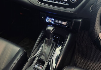 Подержанный автомобиль Toyota Corolla Wagon 2021 года (16 фото)
