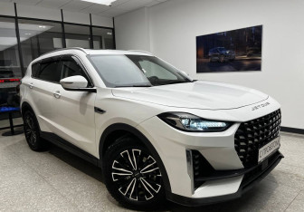Подержанный автомобиль Jetour X70 Plus 2023 года (4 фото)