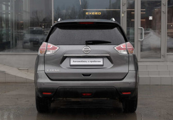 Подержанный автомобиль Nissan X-Trail 2016 года (6 фото)