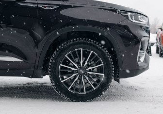 Подержанный автомобиль Chery Tiggo 8 Pro 2022 года (9 фото)