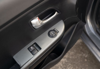 Подержанный автомобиль Kia Rio Sedan 2013 года (15 фото)