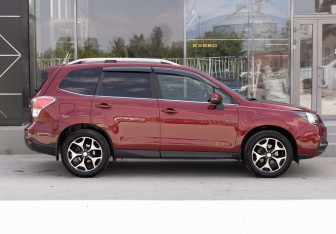 Подержанный автомобиль Subaru Forester Suv 2016 года (4 фото)