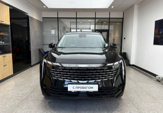 Подержанный автомобиль Geely Atlas 2024 года (3 фото)