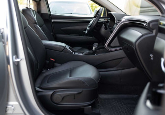 Подержанный автомобиль Hyundai Tucson 2023 года (22 фото)