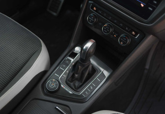 Подержанный автомобиль Volkswagen Tiguan 2019 года (17 фото)