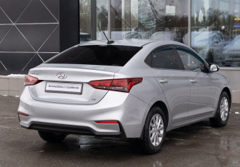 Подержанный автомобиль Hyundai Solaris Sedan 2017 года (5 фото)