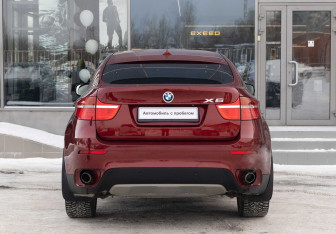Подержанный автомобиль BMW X6 2011 года (6 фото)