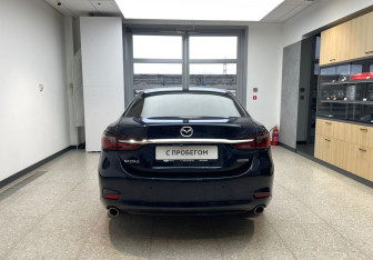 Подержанный автомобиль Mazda 6 Sedan 2020 года (6 фото)