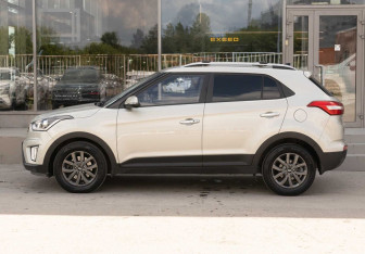 Подержанный автомобиль Hyundai Creta 2020 года (8 фото)