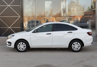 Подержанный автомобиль LADA (ВАЗ) Vesta Sedan 2023 года (8 фото)