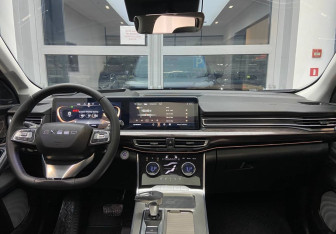 Подержанный автомобиль Exeed VX 2023 года (11 фото)