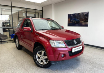 Подержанный автомобиль Suzuki Grand Vitara 2009 года (3 фото)