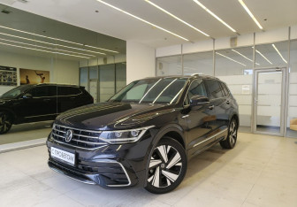 Подержанный автомобиль Volkswagen Tiguan 2023 года (1 фото)