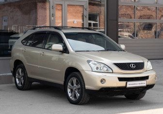 Подержанный автомобиль Lexus RX 2005 года (3 фото)