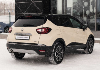 Подержанный автомобиль Renault Kaptur 2020 года (5 фото)