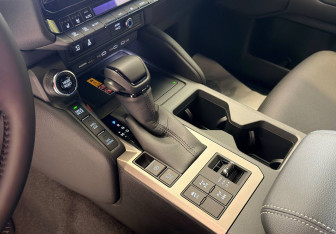 Новый Toyota Land Cruiser Prado 2026 (23 фото)