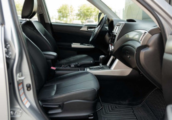 Подержанный автомобиль Subaru Forester Suv 2008 года (21 фото)