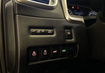 Подержанный автомобиль Nissan Murano Suv 2017 года (16 фото)