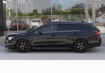 Подержанный автомобиль Subaru Levorg 2014 года (8 фото)