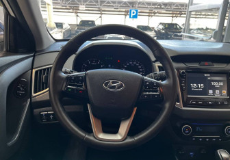 Подержанный автомобиль Hyundai Creta 2021 года (10 фото)