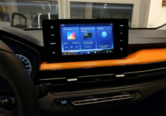 Подержанный автомобиль LIVAN X3Pro 2023 года (12 фото)