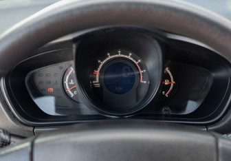 Подержанный автомобиль Lifan X60 2016 года (12 фото)