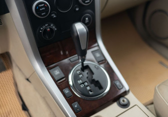 Подержанный автомобиль Suzuki Grand Vitara 2012 года (15 фото)