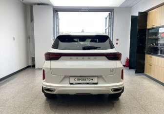 Подержанный автомобиль Exeed LX 2023 года (6 фото)