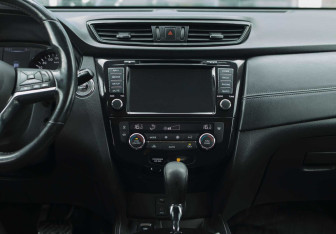 Подержанный автомобиль Nissan X-Trail 2019 года (14 фото)
