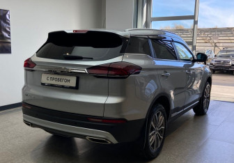 Подержанный автомобиль Geely Atlas Pro 2024 года (5 фото)