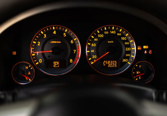 Подержанный автомобиль Infiniti FX 2008 года (13 фото)