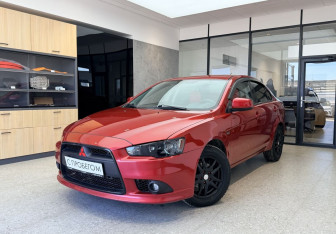Подержанный автомобиль Mitsubishi Lancer Sedan 2012 года (1 фото)