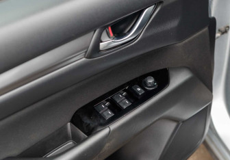 Подержанный автомобиль Mazda CX-5 2018 года (18 фото)