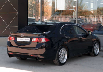 Подержанный автомобиль Honda Accord Sedan 2008 года (5 фото)