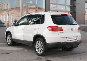 Подержанный автомобиль Volkswagen Tiguan 2013 года (7 фото)